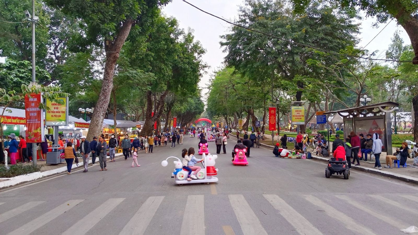Phố đi bộ Trần Nhân Tông